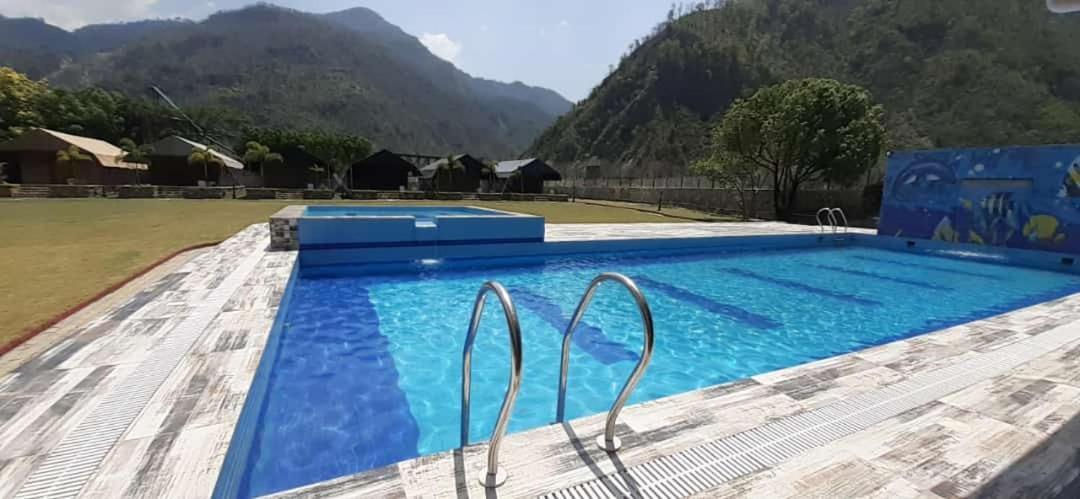 Four Banyans Spirit & Nature Resort Raipur  Экстерьер фото