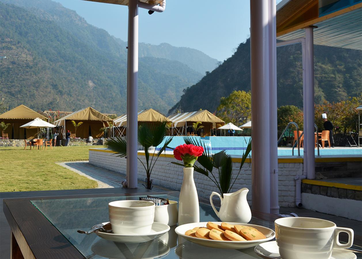 Four Banyans Spirit & Nature Resort Raipur  Экстерьер фото