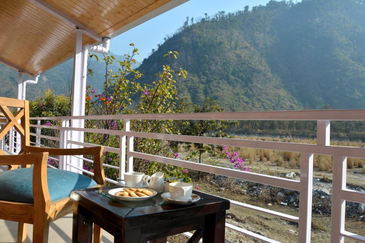 Four Banyans Spirit & Nature Resort Raipur  Экстерьер фото